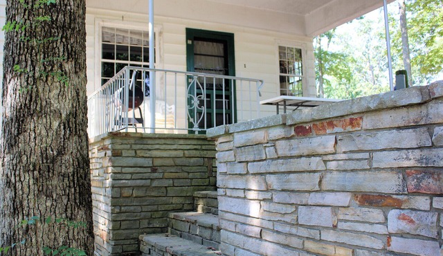 Cabin 1 at Kentucky Lake's Lynnhurst Family Resort