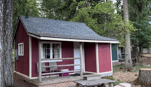 Cabin 1 Bedroom - Room 10 - A non - smoking room with a full sized bed.
