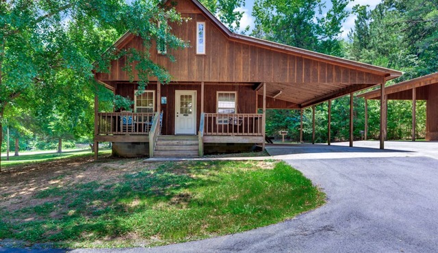 Cabin #1 Fisherman's Landing/Rustic Cabin w/Covered Boat Shelter Sleeps 5