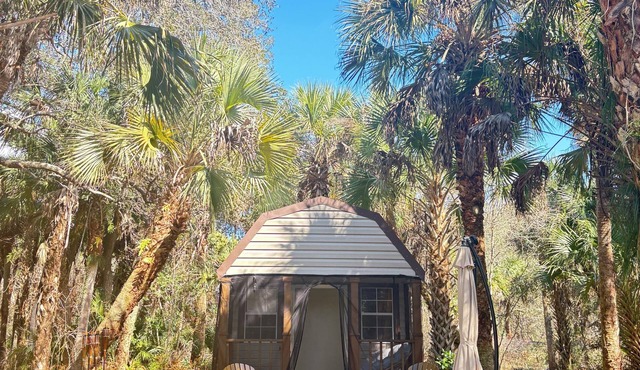 CABIN! 1 Private CABIN on 1 Private ACRE of Florida Land. Glamping off-the-grid!