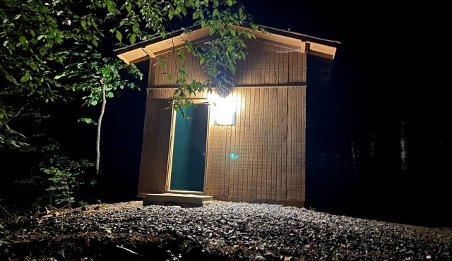 Cabin 10 - Rustic Mountain Cabin Rental - Up to 4 persons