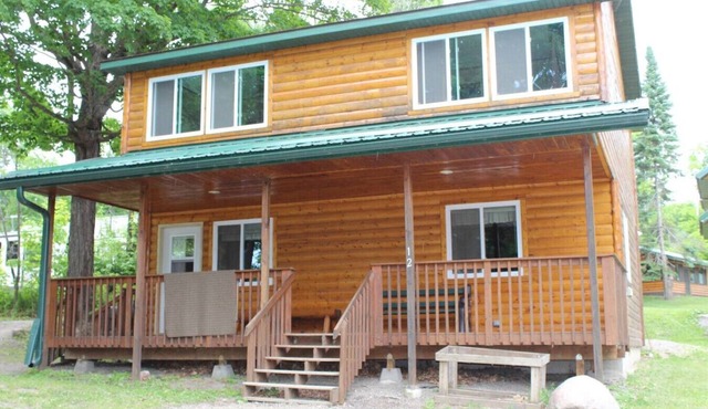 Cabin 12 - Larger group cabin with lake views