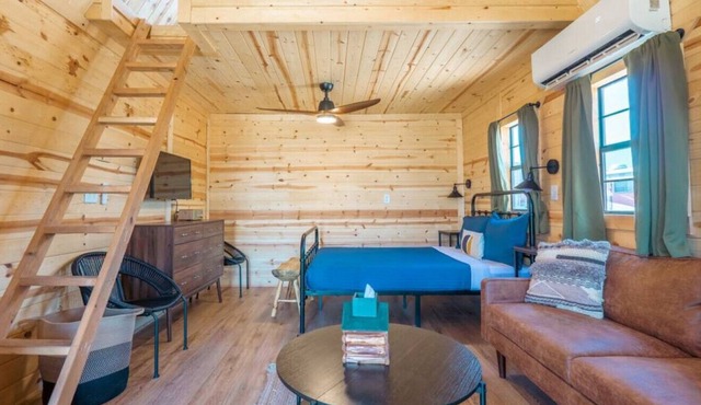 Cabin 14 - Deluxe Family Cabin