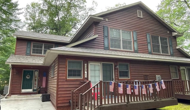 Cabin 15 by Eagle Waters Resort