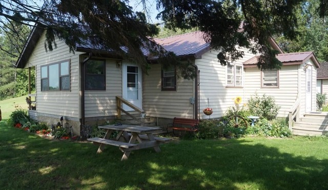 Cabin 15 Lakefront Family Resort