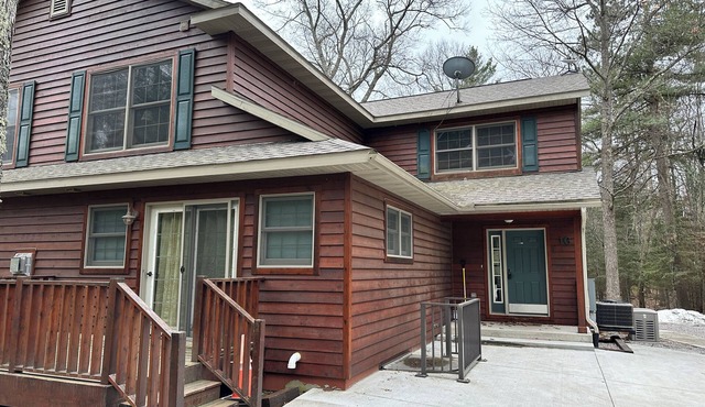 Cabin 16D by Eagle Waters Resort