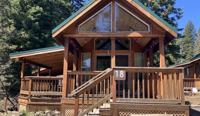 Cabin #18 at Hyatt Lake Resort