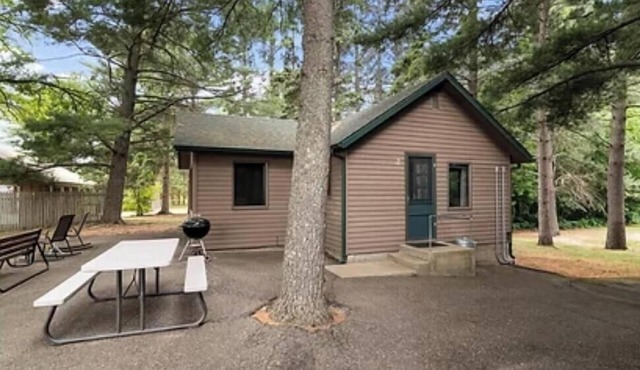 Cabin 2 at Heath's Resort