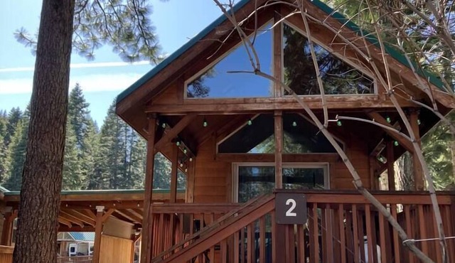 Cabin #2 at Hyatt Lake Resort