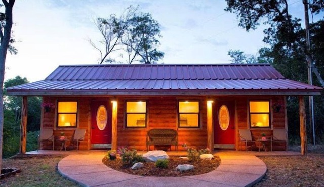 Cabin 2 Rental 15 minutes from Magnolia and Baylor