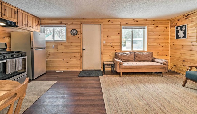 Cabin < 20 Mi From Caberfae Peaks Ski Resort!