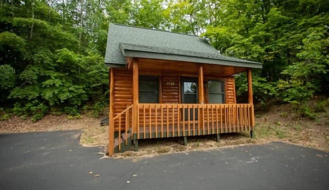 Cabin 2332 - Small Log Cabin at Beaver Creek Resort