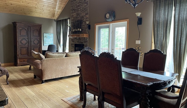 Cabin 240 - Riding Mountain Luxury Cabins