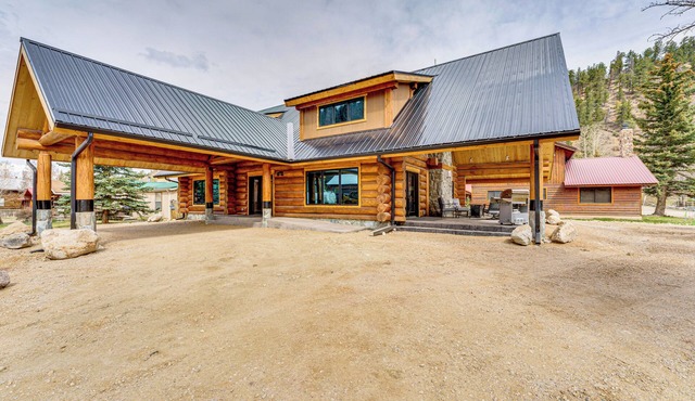 Cabin 3/4 Mi to Red River Ski & Summer Area