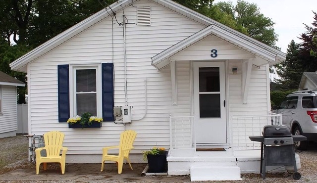 Cabin 3 at Dockside Lake Resort