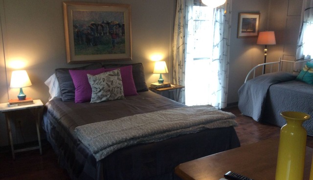 Cabin 3 at The Jolley Camper and Cottage Rental