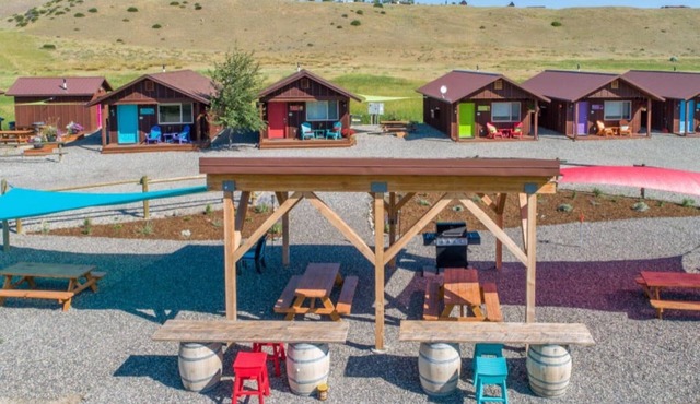 Cabin 3 · Emigrant Cabins #3- Tiny Cabin Near Yellowstone