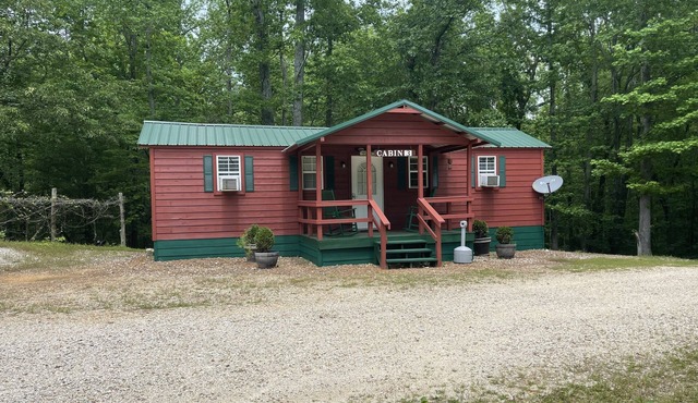Cabin #3, NASHVILLE, Memphis, Kentucky Lake, Birdsong , Loretta Lynns, Paris Tn