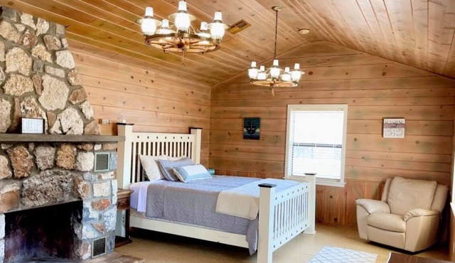 Cabin 3 on Stony Point