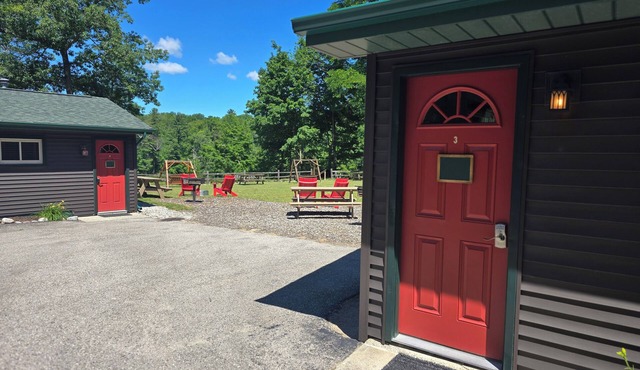Cabin #3- Sleeping Bear Resort