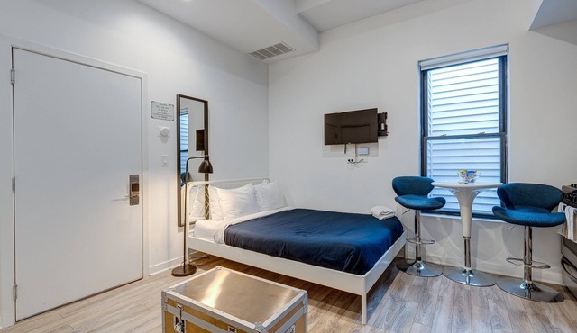 Cabin 306 by 747 Lofts