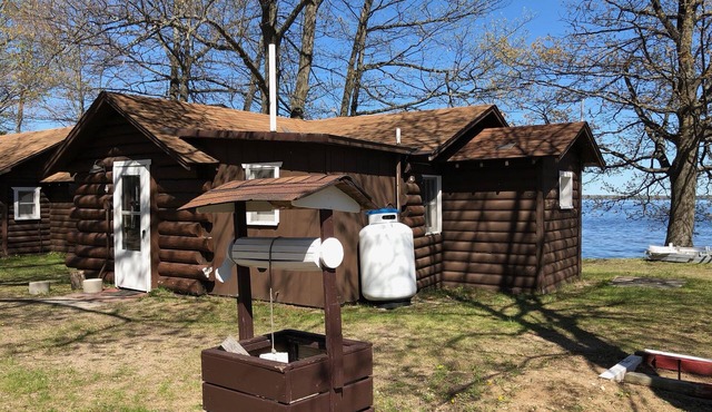 Cabin #4 - "Hackmatack"