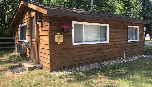 Cabin 5 Lake Cabin Resort on Fife Lake