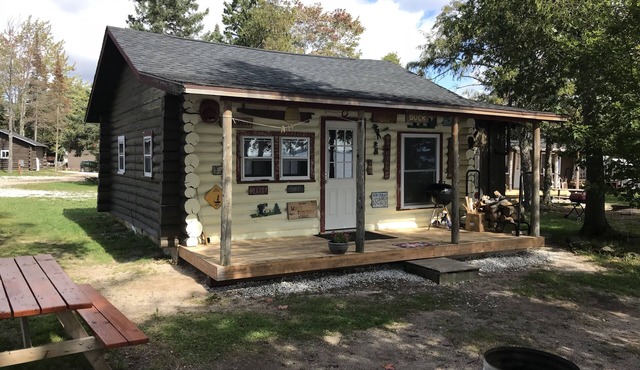 Cabin #5 On Beautiful Brevort Lake