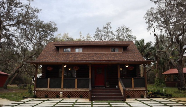 Cabin 52 - Private, cozy, relaxing retreat for you and your family