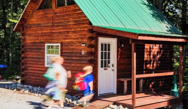 Cabin 6 - Near Green River & Cumberland Lake | Pet Friendly