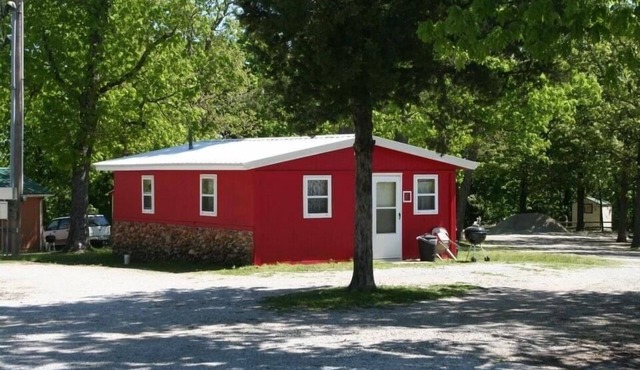 Cabin 6 - Reel and Trigger