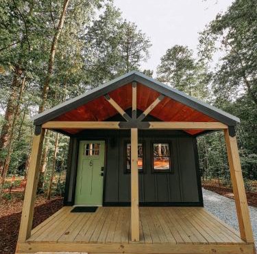 Cabin #6 Studio with Kitchenette