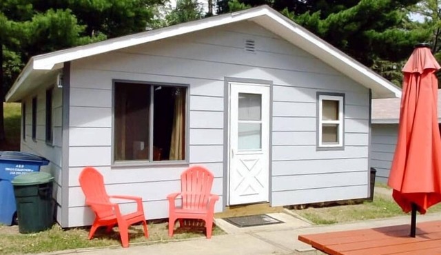 Cabin 6 | Voyageur