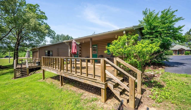 Cabin 7 at Fishtale Lodge