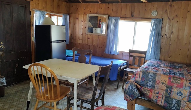 Cabin 7 at Sportsman's Lodge