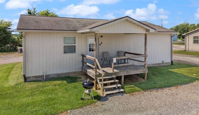 Cabin 8 The Village @ Patoka Lake