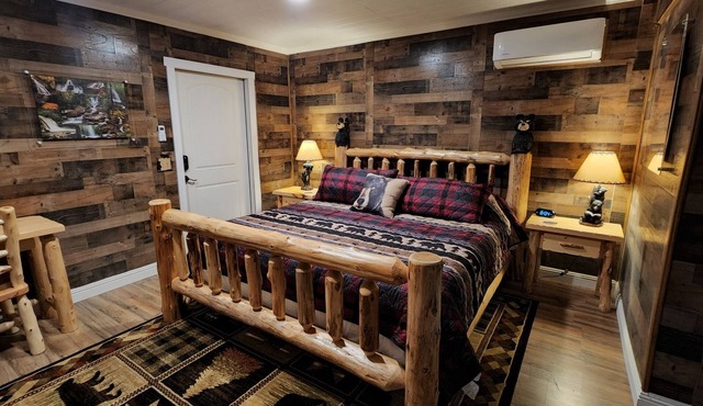 Cabin Apt 20min to Gatlinburg across from Ntl Park GameRoom+FirePit+Pet Friendly