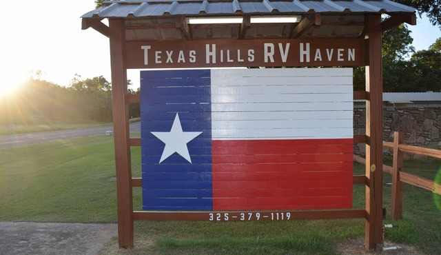 Cabin at Texas Hills RV Haven on Lake Buchanan