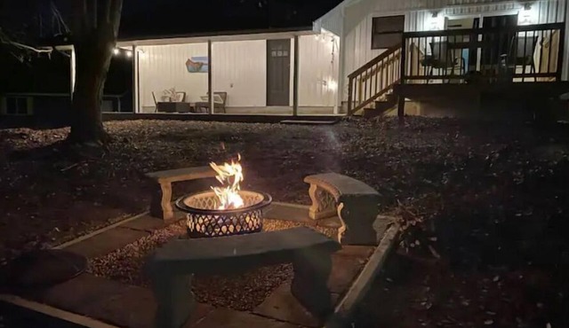 Cabin at the Lake 3BRD/2BTH