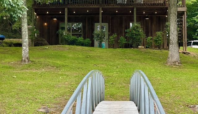 Cabin B at Smith Lake Alabama Cabins