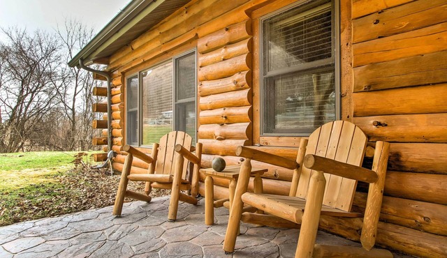 Cabin by the River: Visited by Treehouse Masters!