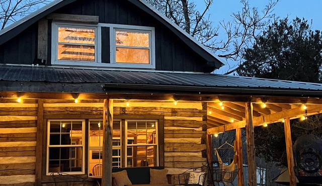 Cabin Charm in the Blue Ridge Mountains/151 Brew Ridge Trail in secluded hollow