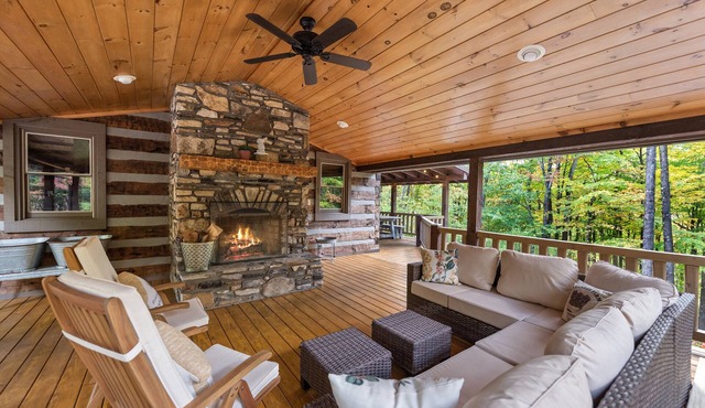 Cabin Chateau at Big Tree | Dreamy Deck with Outdoor Fireplace | Hot Tub & Foosball
