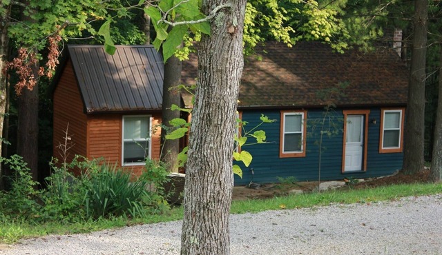 Cabin close to Burr Oak State Park & Wayne National Forest