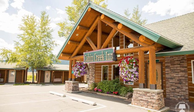 Cabin Creek Inn