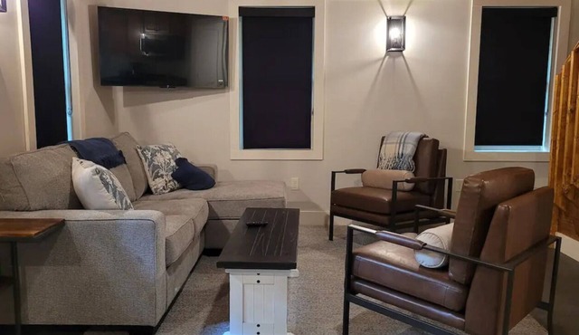 Cabin for 6 in Cuyahoga Valley National Park: Enjoy four-season comfort