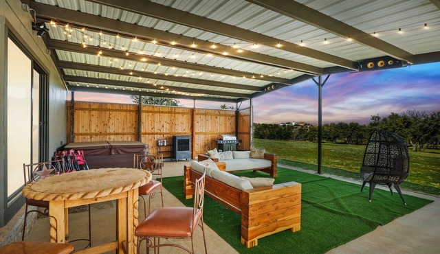 Cabin Getaway at Hells Gate