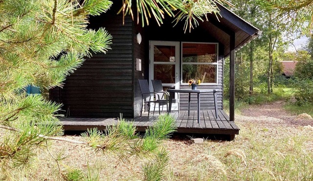 Cabin in Camping Resort-shared Bathroom