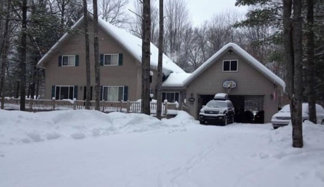 Cabin in Grayling, for all your activities near Lake Marguerite and more …