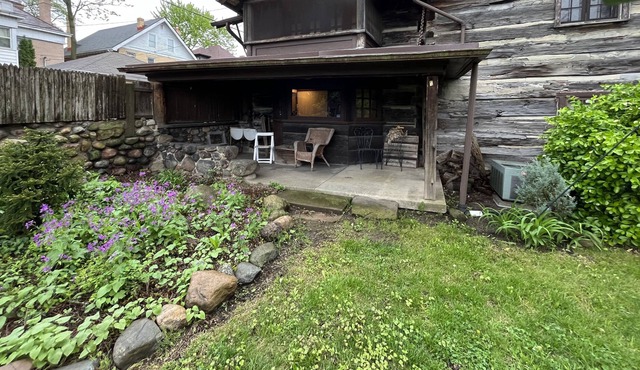 Cabin in Historic Northwood Park